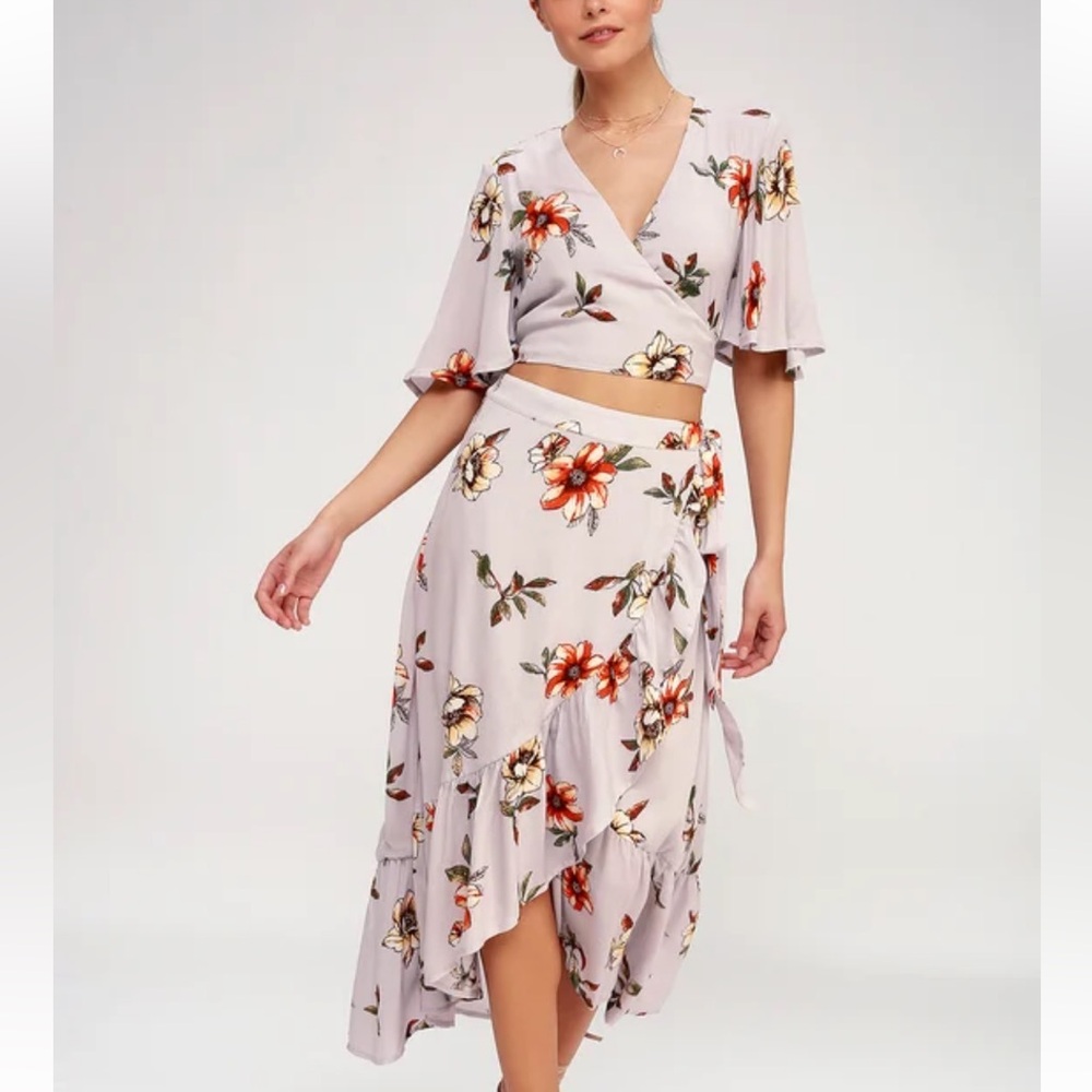 Lulus Heyday Lavender Floral Print Two-Piece Wrap Midi Dress medium